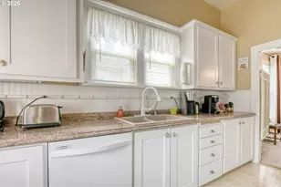 114 SE 7th St, Pendleton, OR 97801 - Photo 16