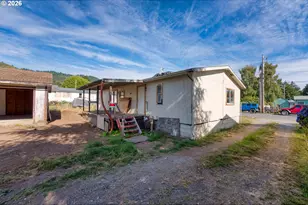 97907 Lively Ln, Brookings, OR 97415 - Photo 16