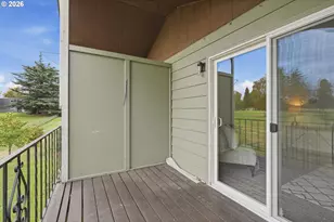 1304 NE Hogan Dr, Gresham, OR 97030 - Photo 26