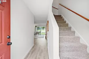 1304 NE Hogan Dr, Gresham, OR 97030 - Photo 4