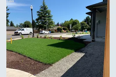 10703 NE 70th St, Vancouver, WA 98662 - Photo 4