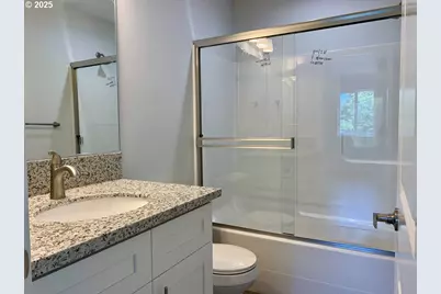 10703 NE 70th St, Vancouver, WA 98662 - Photo 40