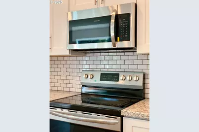 10703 NE 70th St, Vancouver, WA 98662 - Photo 16