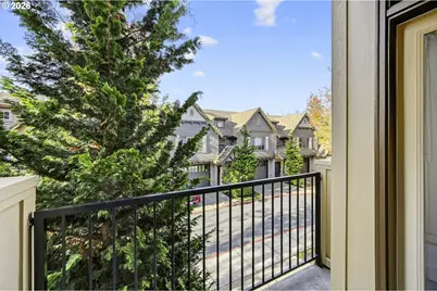 2064 NW Village Cir #44, Portland, OR 97229 - Photo 10