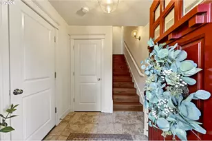 2064 NW Village Cir, Portland, OR 97229 - Photo 4