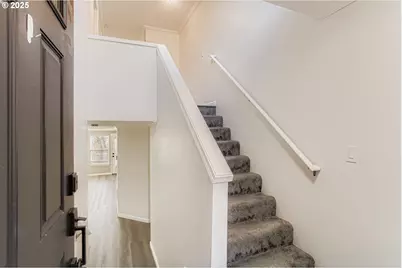 3990 Carman Dr, Lake Oswego, OR 97035 - Photo 4