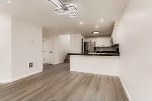 3990 Carman Dr, Lake Oswego, OR 97035 - Photo 8