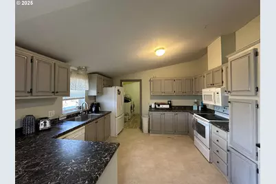 22 Glen Affric Rd, Goldendale, WA 98620 - Photo 6