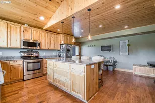 37691 Upper Camp Creek Rd, Springfield, OR 97478 - Photo 28
