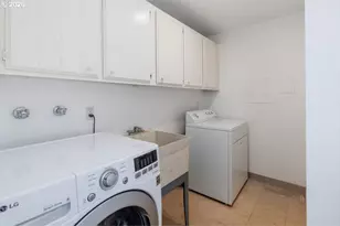 448 N Hayden Bay Dr, Portland, OR 97217 - Photo 22