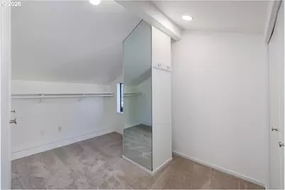 448 N Hayden Bay Dr, Portland, OR 97217 - Photo 28