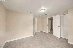 6424 NE Hassalo St, Portland, OR 97213 - Photo 20