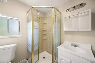 6424 NE Hassalo St, Portland, OR 97213 - Photo 16