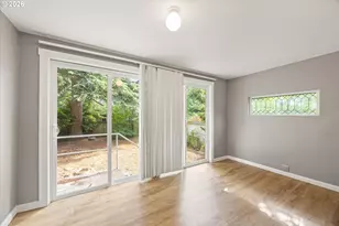 6424 NE Hassalo St, Portland, OR 97213 - Photo 12
