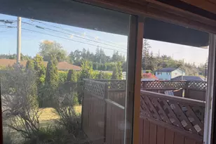 1086 Lewis St, North Bend, OR 97459 - Photo 10