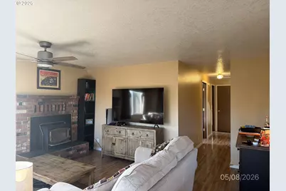 1086 Lewis St, North Bend, OR 97459 - Photo 16