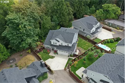 714 SE 47th Ave, Hillsboro, OR 97129 - Photo 2