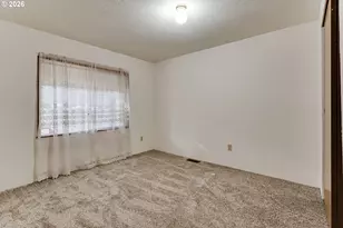 85653 Bradbury Ln, Eugene, OR 97405 - Photo 28