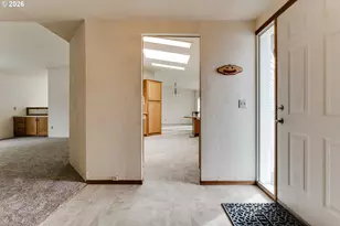 85653 Bradbury Ln, Eugene, OR 97405 - Photo 8