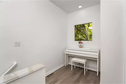 820 NW 22nd Ave, Portland, OR 97210 - Photo 18