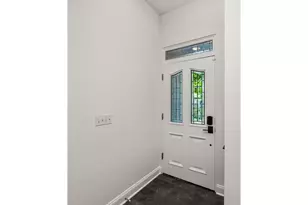 820 NW 22nd Ave, Portland, OR 97210 - Photo 4
