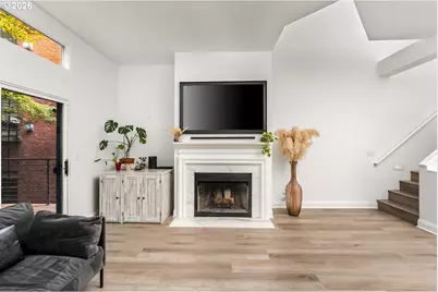 820 NW 22nd Ave, Portland, OR 97210 - Photo 10