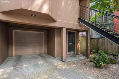 820 NW 22nd Ave, Portland, OR 97210 - Photo 2