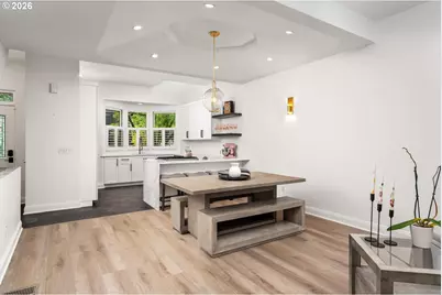 820 NW 22nd Ave, Portland, OR 97210 - Photo 12