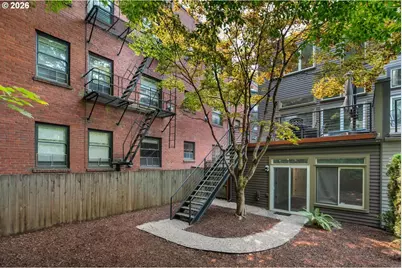 820 NW 22nd Ave, Portland, OR 97210 - Photo 38