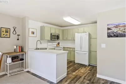 [Address not provided], Milwaukie, OR 97267 - Photo 16