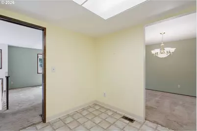 11660 SW Ashwood Ct, Tigard, OR 97223 - Photo 16