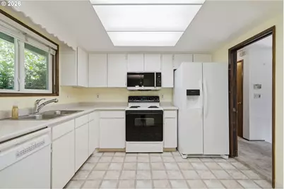 11660 SW Ashwood Ct, Tigard, OR 97223 - Photo 14