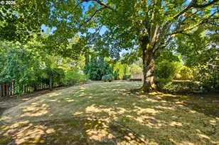 11660 SW Ashwood Ct, Tigard, OR 97223 - Photo 36