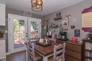 2220 SW Brink Ave, Troutdale, OR 97060 - Photo 4