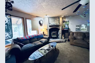 818 NW 359th St, La Center, WA 98629 - Photo 18