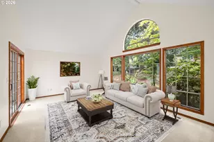 464 Livingood Ln, Lake Oswego, OR 97034 - Photo 4
