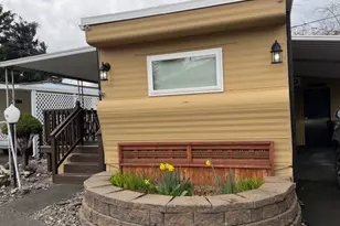 16901 SE Division St, Portland, OR 97236 - Photo 18