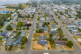 530 Montgomery Ave, Coos Bay, OR 97420 - Photo 36