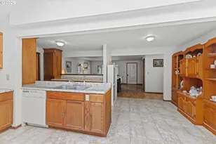 530 Montgomery Ave, Coos Bay, OR 97420 - Photo 14