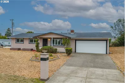 530 Montgomery Ave, Coos Bay, OR 97420 - Photo 2