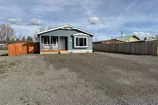 917 S Hall St, Prairie City, OR 97869 - Photo 12