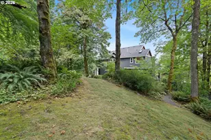 1033 NW Eloise Ln, Portland, OR 97229 - Photo 42