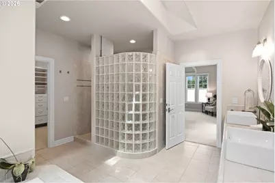 1033 NW Eloise Ln, Portland, OR 97229 - Photo 22
