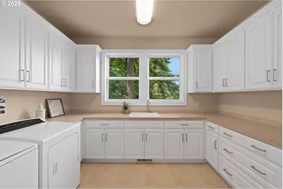 1033 NW Eloise Ln, Portland, OR 97229 - Photo 22