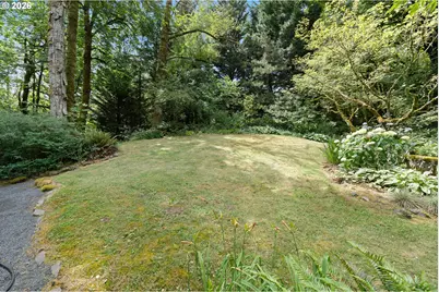 1033 NW Eloise Ln, Portland, OR 97229 - Photo 38