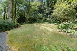 1033 NW Eloise Ln, Portland, OR 97229 - Photo 38