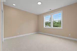 1033 NW Eloise Ln, Portland, OR 97229 - Photo 30