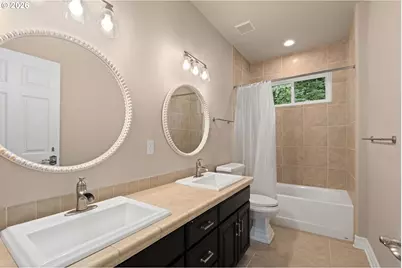 1033 NW Eloise Ln, Portland, OR 97229 - Photo 34