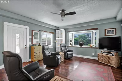 923 SW 50th St, Lincoln City, OR 97367 - Photo 8