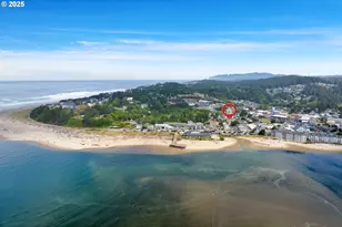 923 SW 50th St, Lincoln City, OR 97367 - Photo 46